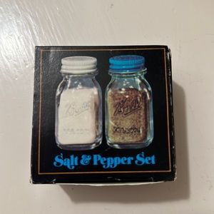 Vintage Ball Mason Miniature Salt & Pepper Saker Set with Original Box Unused